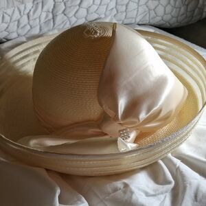 Elegant Cream Women's Hat